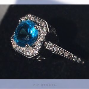 Women’s Sapphire Ring